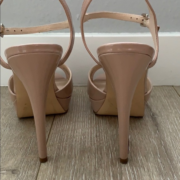 Nine West Sexy Nude Heels - Picture 3 of 5
